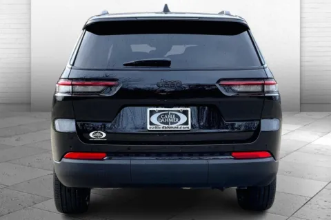 More photos of 2025 Jeep Grand Cherokee L Altitude X at Cable Dahmer Chrysler Dodge Jeep Ram of Kansas City, MO
