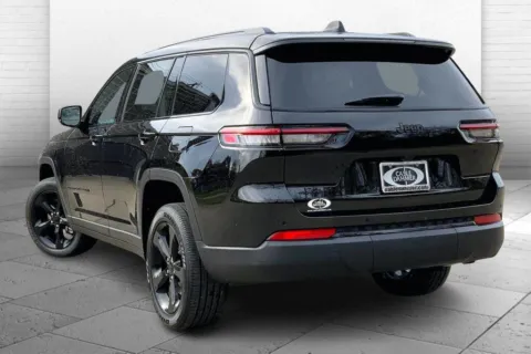 Another view of 2025 Jeep Grand Cherokee L Altitude X for sale in Kansas City, MO at Cable Dahmer Chrysler Dodge Jeep Ram of Kansas City