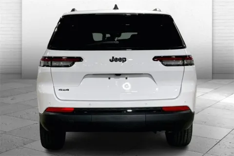 More photos of 2025 Jeep Grand Cherokee L Altitude X at Cable Dahmer Chrysler Dodge Jeep Ram of Kansas City, MO