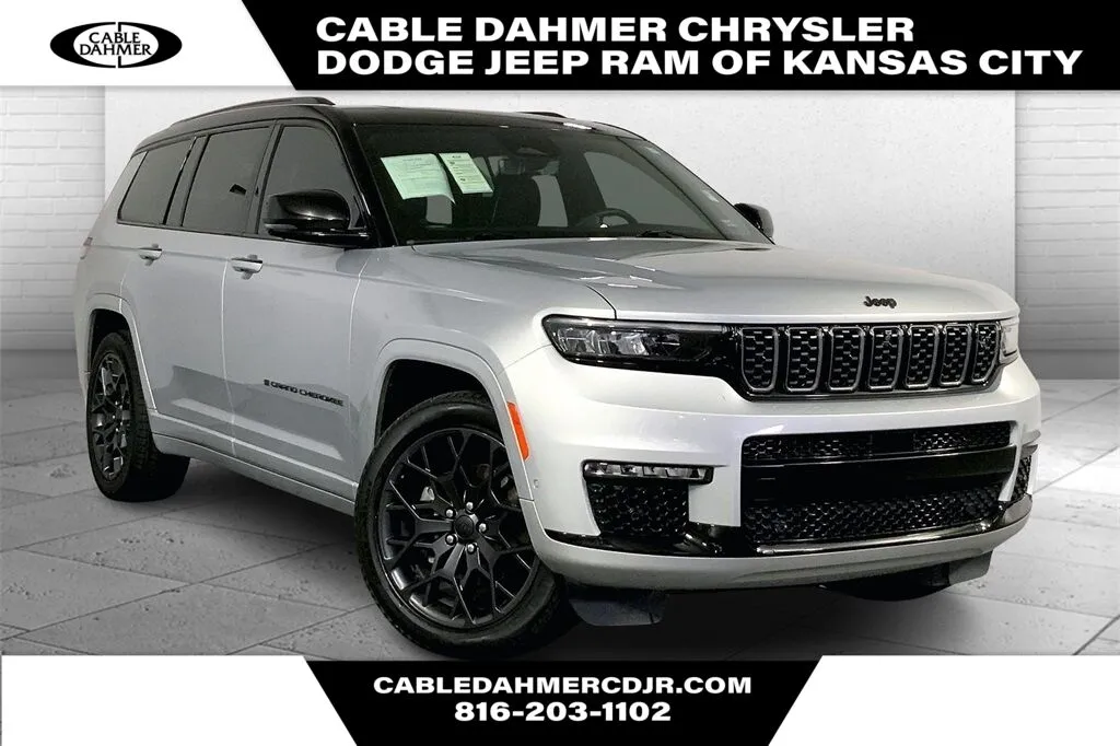 Silver 2023 Jeep Grand Cherokee L Summit for sale in Kansas City, MO