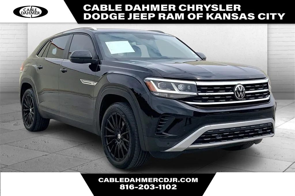 Black 2023 Volkswagen Atlas Cross Sport 3.6L V6 SE w/Technology for sale in Kansas City, MO