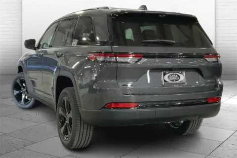 Another view of 2025 Jeep Grand Cherokee Limited for sale in Kansas City, MO at Cable Dahmer Chrysler Dodge Jeep Ram of Kansas City