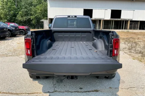 More photos of 2025 RAM 3500 Laramie at Cable Dahmer Chrysler Dodge Jeep Ram of Kansas City, MO