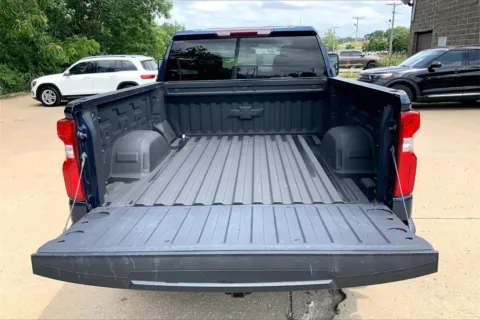 More photos of 2022 Chevrolet Silverado 1500 LTD LT Trail Boss at Cable Dahmer Chrysler Dodge Jeep Ram of Kansas City, MO