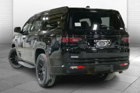 Another view of 2025 Jeep Wagoneer Series II Carbide for sale in Kansas City, MO at Cable Dahmer Chrysler Dodge Jeep Ram of Kansas City