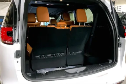 Another view of 2025 Chrysler Pacifica Pinnacle for sale in Kansas City, MO at Cable Dahmer Chrysler Dodge Jeep Ram of Kansas City