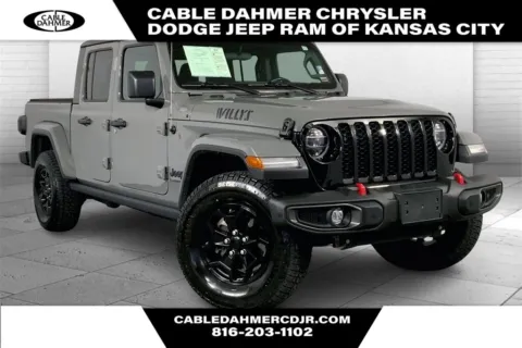 Gray 2021 Jeep Gladiator Willys for sale in Kansas City, MO