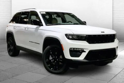 White 2025 Jeep Grand Cherokee Limited for sale in Kansas City, MO