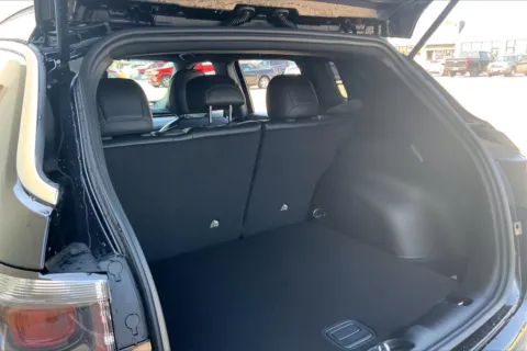 More photos of 2025 Jeep Compass Latitude at Cable Dahmer Chrysler Dodge Jeep Ram of Kansas City, MO