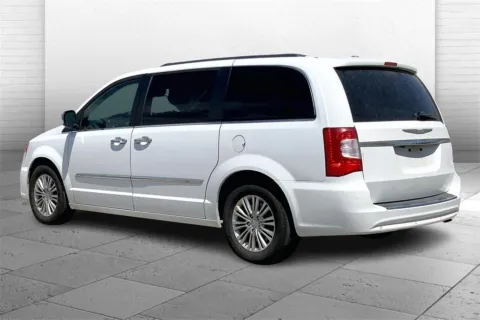 More photos of 2015 Chrysler Town & Country Touring-L at Cable Dahmer Chrysler Dodge Jeep Ram of Kansas City, MO