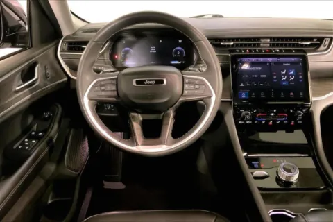 More photos of 2024 Jeep Grand Cherokee Limited at Cable Dahmer Chrysler Dodge Jeep Ram of Kansas City, MO