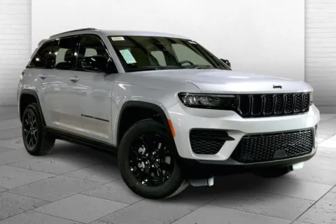 Silver 2025 Jeep Grand Cherokee Altitude X for sale in Kansas City, MO