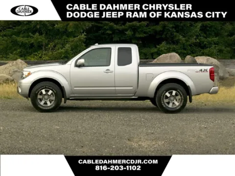 Black 2014 Nissan Frontier PRO-4X for sale in Kansas City, MO