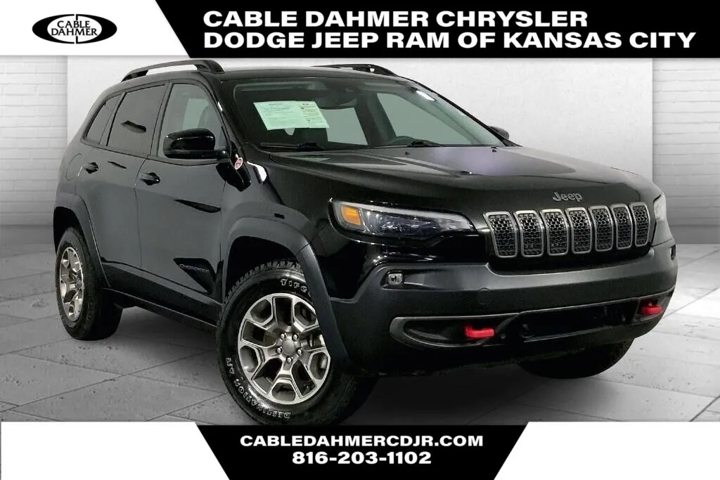 Black 2022 Jeep Cherokee Trailhawk for sale in Kansas City, MO