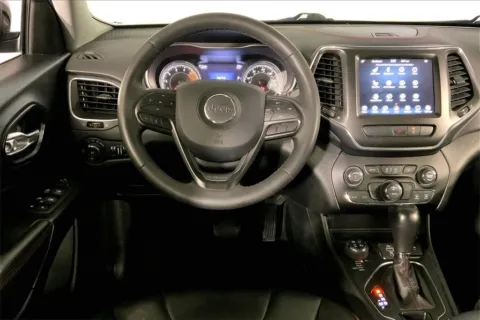 More photos of 2022 Jeep Cherokee Trailhawk at Cable Dahmer Chrysler Dodge Jeep Ram of Kansas City, MO