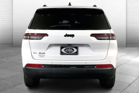 Another view of 2021 Jeep Grand Cherokee L Altitude for sale in Kansas City, MO at Cable Dahmer Chrysler Dodge Jeep Ram of Kansas City