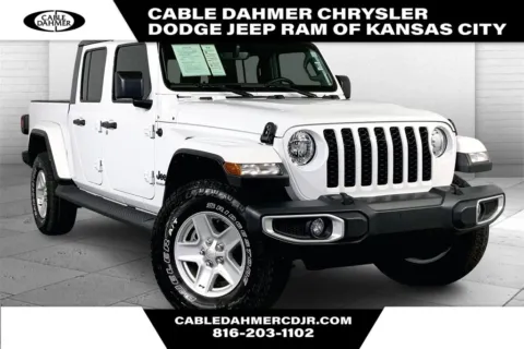 White 2020 Jeep Gladiator Sport for sale in Kansas City, MO