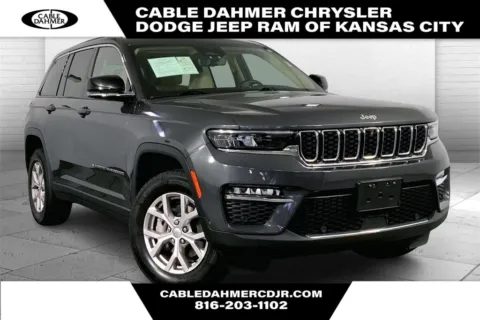 Gray 2022 Jeep Grand Cherokee Limited for sale in Kansas City, MO