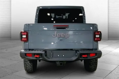 More photos of 2025 Jeep Gladiator Rubicon at Cable Dahmer Chrysler Dodge Jeep Ram of Kansas City, MO