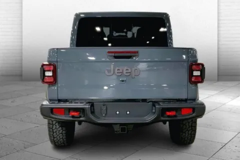 More photos of 2025 Jeep Gladiator Rubicon at Cable Dahmer Chrysler Dodge Jeep Ram of Kansas City, MO