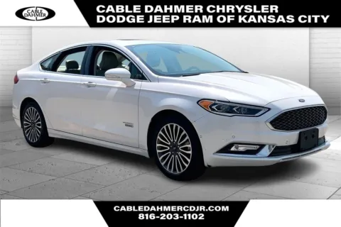 White 2018 Ford Fusion Energi Platinum for sale in Kansas City, MO