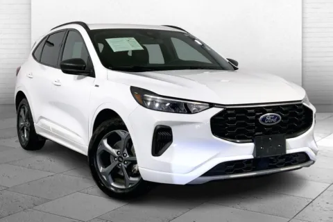 White 2023 Ford Escape ST-Line for sale in Kansas City, MO