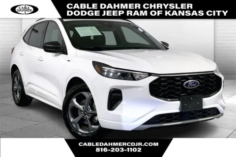 White 2023 Ford Escape ST-Line for sale in Kansas City, MO