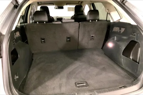 More photos of 2023 Ford Edge SEL at Cable Dahmer Chrysler Dodge Jeep Ram of Kansas City, MO
