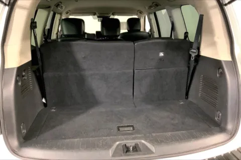 More photos of 2021 Nissan Armada SV at Cable Dahmer Chrysler Dodge Jeep Ram of Kansas City, MO