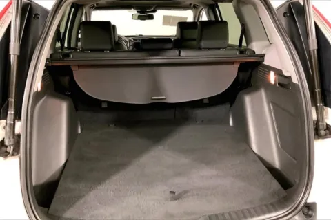 More photos of 2019 Honda CR-V Touring at Cable Dahmer Chrysler Dodge Jeep Ram of Kansas City, MO