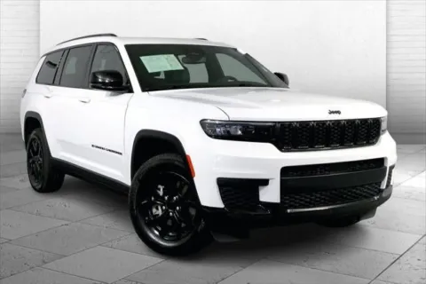 White 2024 Jeep Grand Cherokee L Altitude 4x4 for sale in Kansas City, MO
