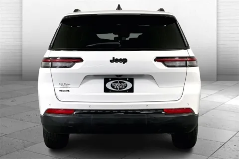 Another view of 2024 Jeep Grand Cherokee L Altitude for sale in Kansas City, MO at Cable Dahmer Chrysler Dodge Jeep Ram of Kansas City
