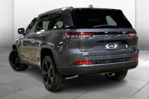 Another view of 2025 Jeep Grand Cherokee Limited for sale in Kansas City, MO at Cable Dahmer Chrysler Dodge Jeep Ram of Kansas City