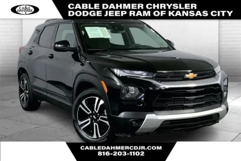 Black 2023 Chevrolet TrailBlazer LT for sale in Kansas City, MO