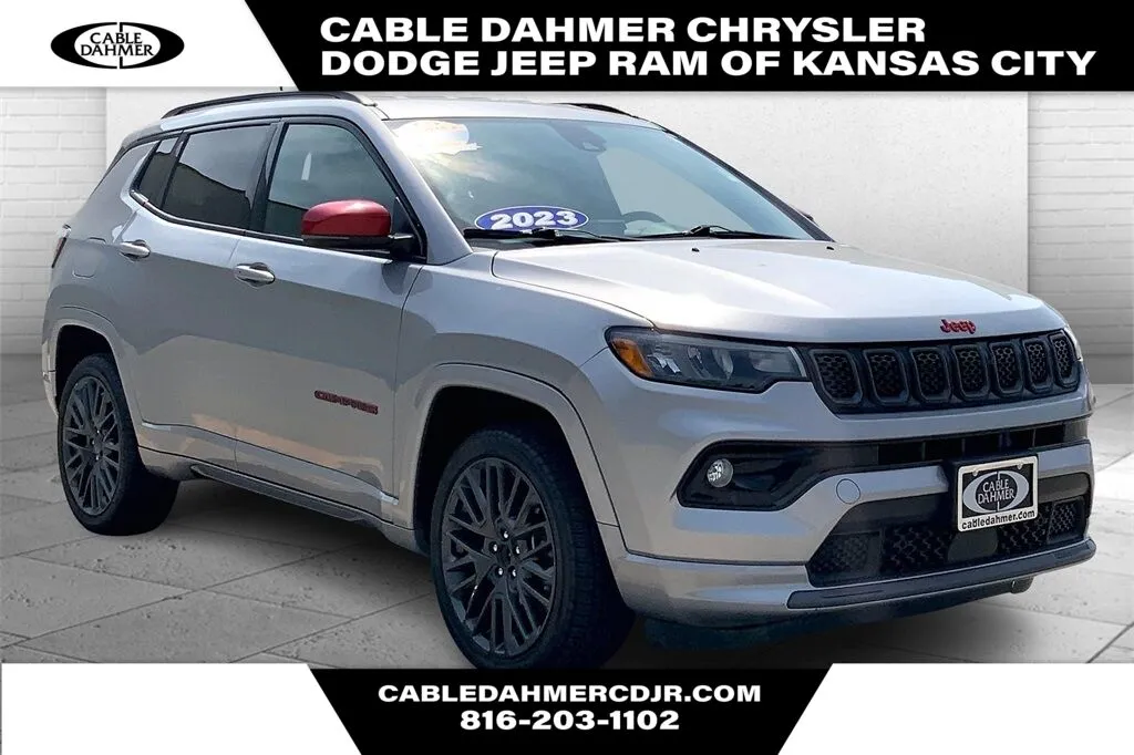 Silver 2023 Jeep Compass Limited for sale in Kansas City, MO