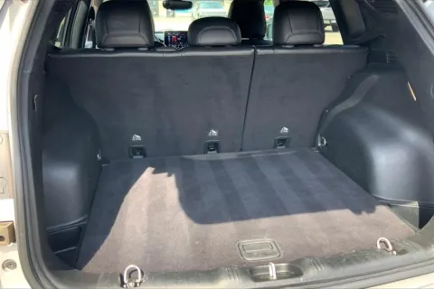 More photos of 2023 Jeep Compass Limited at Cable Dahmer Chrysler Dodge Jeep Ram of Kansas City, MO