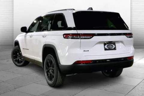 Another view of 2025 Jeep Grand Cherokee Altitude X for sale in Kansas City, MO at Cable Dahmer Chrysler Dodge Jeep Ram of Kansas City
