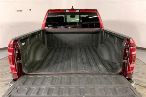 More photos of 2020 Ram 1500 Laramie at Cable Dahmer Chrysler Dodge Jeep Ram of Kansas City, MO