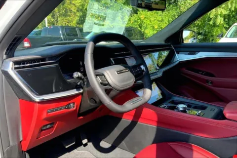 More photos of 2025 Jeep Wagoneer S Launch Edition at Cable Dahmer Chrysler Dodge Jeep Ram of Kansas City, MO