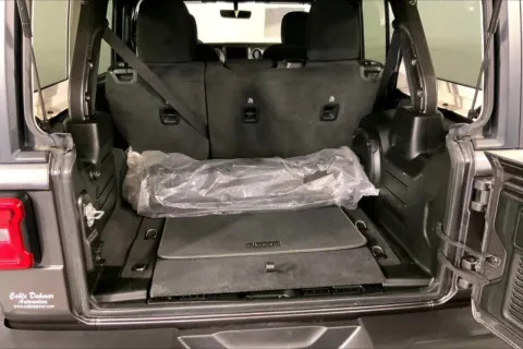 More photos of 2021 Jeep Wrangler Unlimited 80th Anniversary at Cable Dahmer Chrysler Dodge Jeep Ram of Kansas City, MO