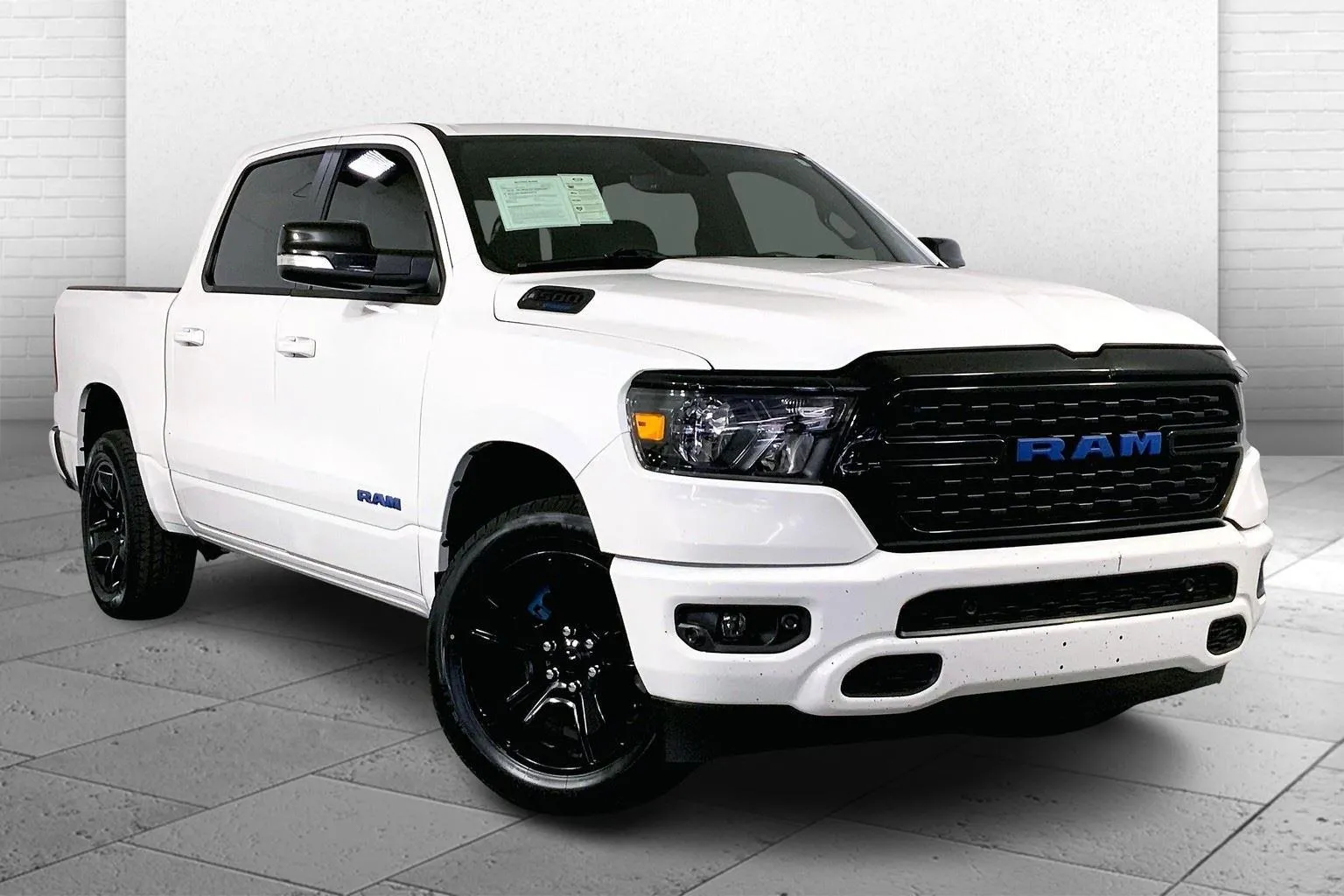 White 2022 Ram 1500 Big Horn for sale in Kansas City, MO