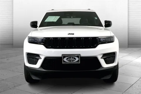 Photos of 2023 Jeep Grand Cherokee Altitude X for sale in Kansas City, MO at Cable Dahmer Chrysler Dodge Jeep Ram of Kansas City