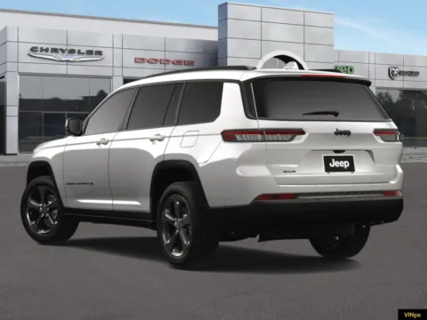More photos of 2025 Jeep Grand Cherokee Altitude at Cable Dahmer Chrysler Dodge Jeep Ram of Kansas City, MO
