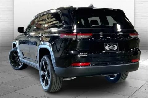 Another view of 2025 Jeep Grand Cherokee Limited for sale in Kansas City, MO at Cable Dahmer Chrysler Dodge Jeep Ram of Kansas City