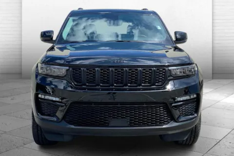 Photos of 2023 Jeep Grand Cherokee Limited for sale in Kansas City, MO at Cable Dahmer Chrysler Dodge Jeep Ram of Kansas City