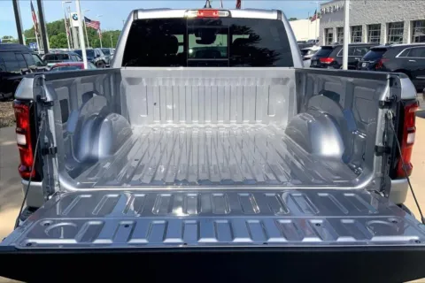 More photos of 2025 Ram 1500 Big Horn at Cable Dahmer Chrysler Dodge Jeep Ram of Kansas City, MO