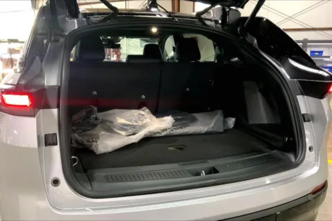More photos of 2025 Jeep Wagoneer S Limited at Cable Dahmer Chrysler Dodge Jeep Ram of Kansas City, MO