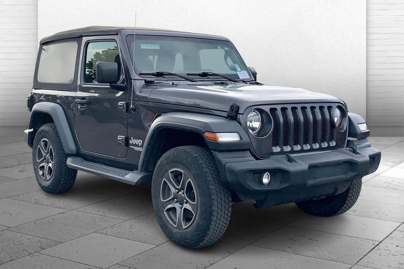 Gray 2018 Jeep Wrangler Sport S for sale in Kansas City, MO
