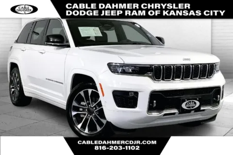 White 2024 Jeep Grand Cherokee Overland for sale in Kansas City, MO