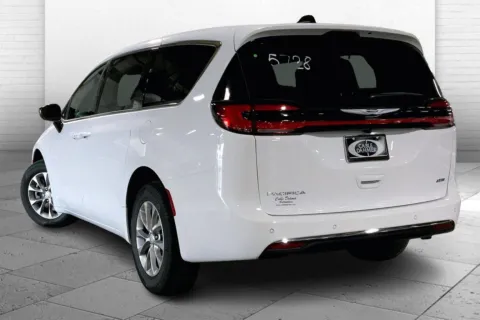 Another view of 2026 Chrysler Pacifica PACIFICA SELECT AWD for sale in Kansas City, MO at Cable Dahmer Chrysler Dodge Jeep Ram of Kansas City
